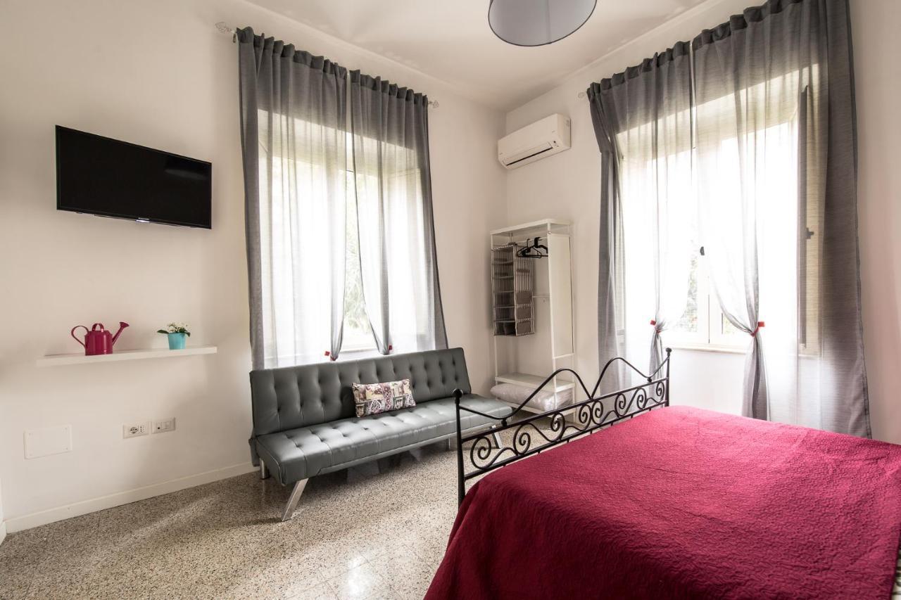 ナポリ Il Giardino Di Vico Neve Bed & Breakfast エクステリア 写真