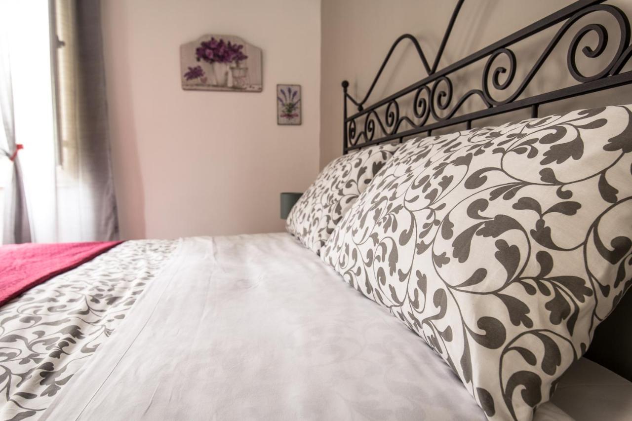 ナポリ Il Giardino Di Vico Neve Bed & Breakfast エクステリア 写真