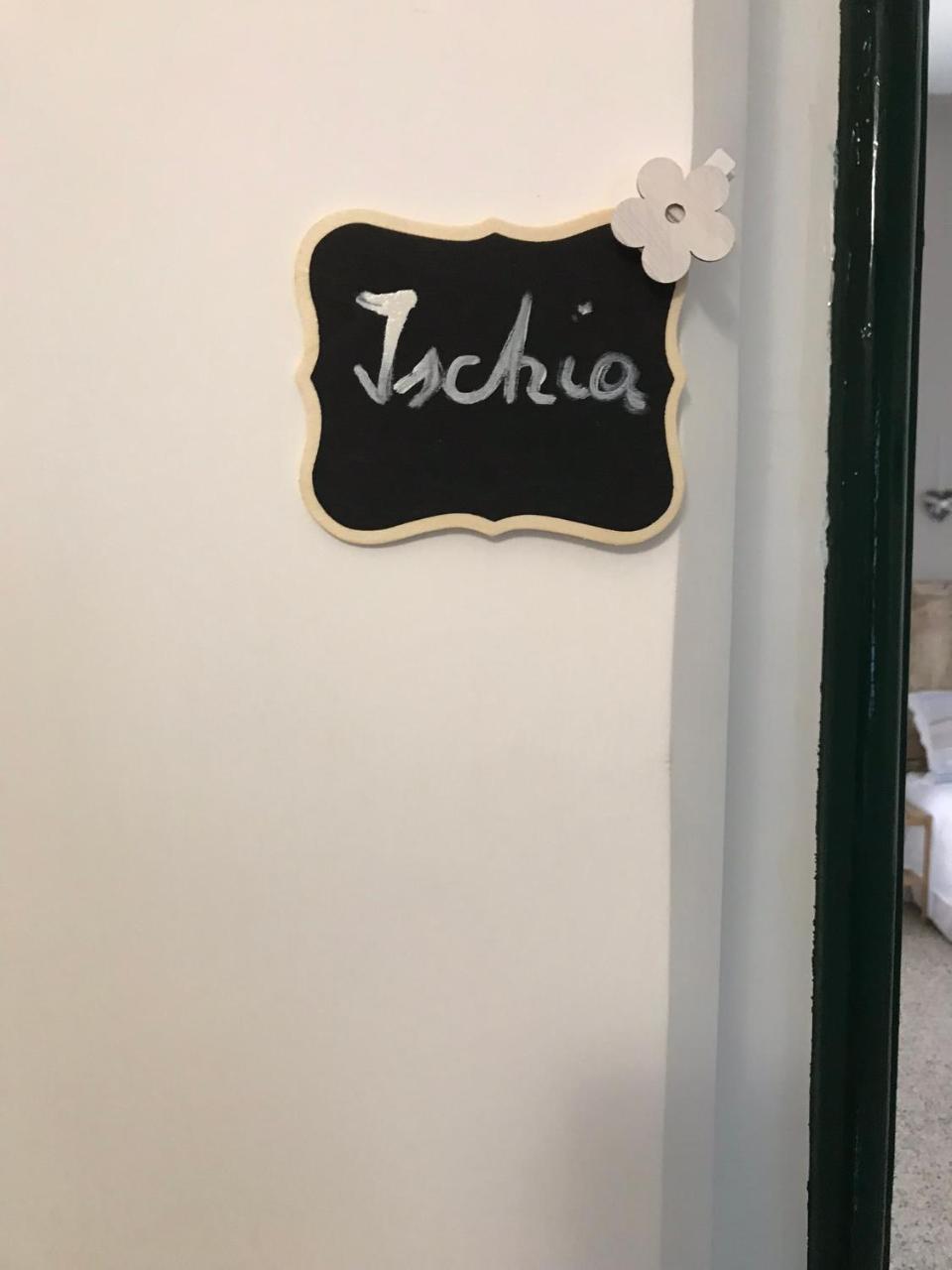 ナポリ Il Giardino Di Vico Neve Bed & Breakfast エクステリア 写真