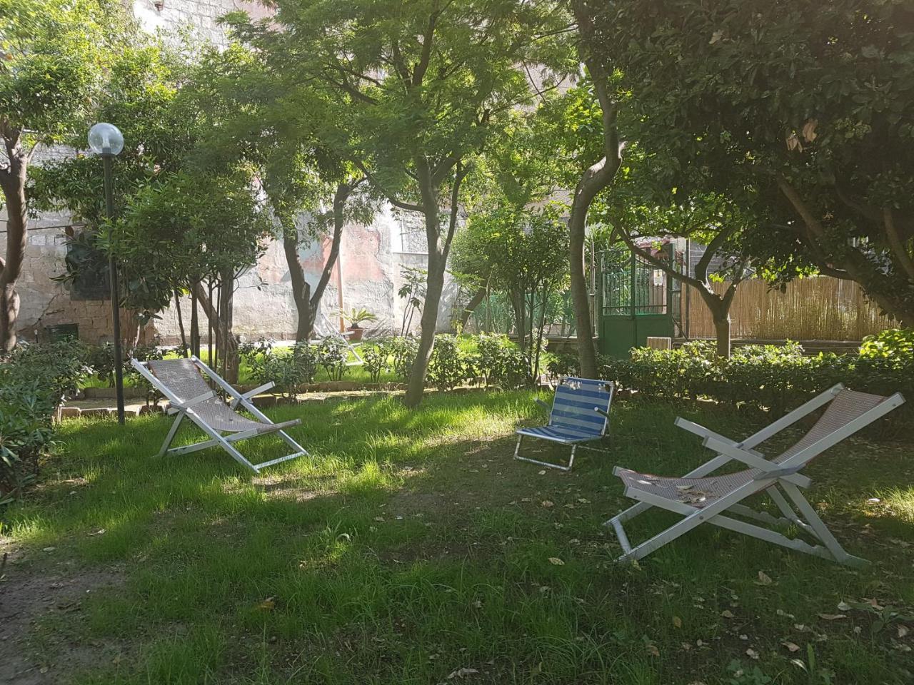 ナポリ Il Giardino Di Vico Neve Bed & Breakfast エクステリア 写真
