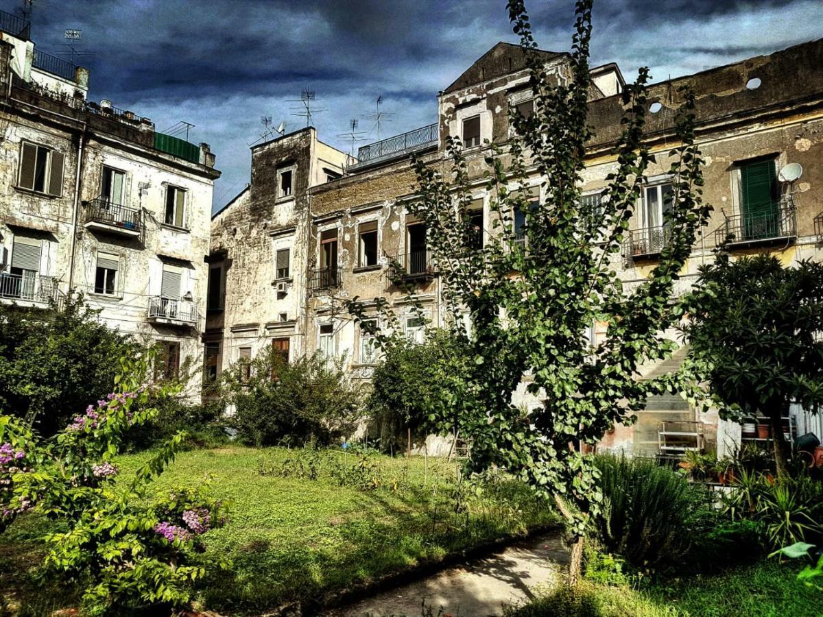 ナポリ Il Giardino Di Vico Neve Bed & Breakfast エクステリア 写真